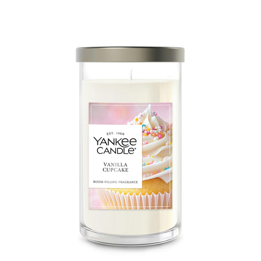 Vanilla Cupcake K6O0